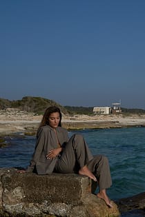 Wide Shoulder Linen Blend Blazer