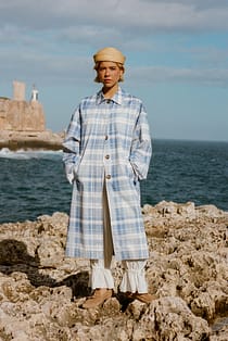 karierter Trenchcoat