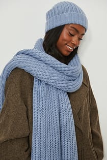 Tjock stickad beanie