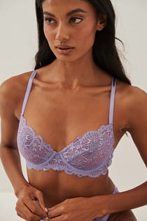 Soutien-gorge classique en dentelle non doublée