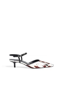 Pumps i läder med tryck