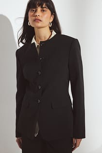 Round Neck Fitted Blazer