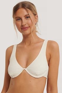 Haut De Bikini À Détails De Fil Métallique
