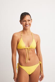 Bikinitrusse med stropdetalje