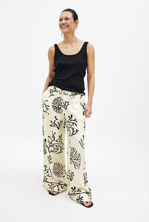Pantalon large en viscose à taille mi-haute
