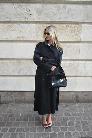 Black Oversized trenchcoat