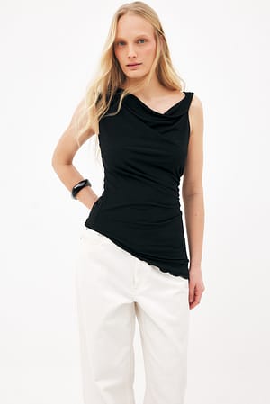 Asymmetrisk top i jersey