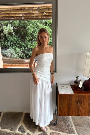 White Bandeau-maxikjole