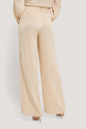 Image 2 sur 6