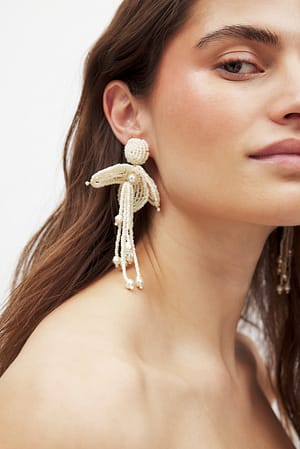 Cream Beaded Flower Earrings