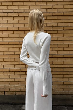 Image 2 of 7