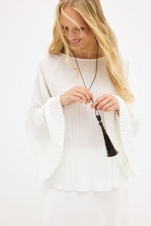 Offwhite Cape Faltenbluse