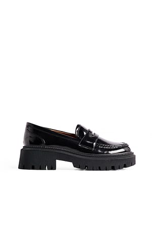 Kraftige retroloafers