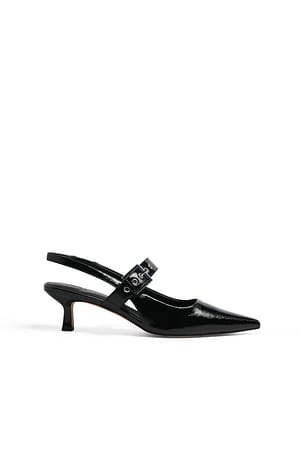 Pumps met slingback en rijgdetail