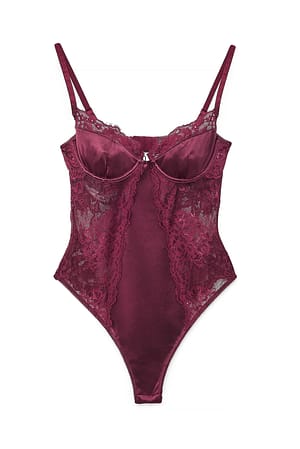 Wine Red Body de encaje con paneles