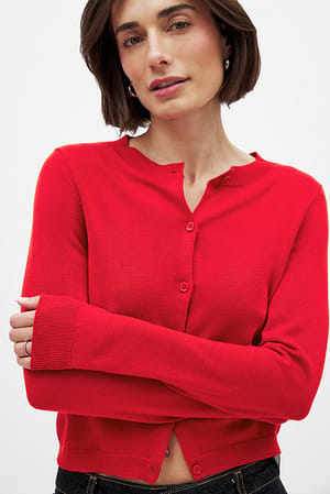 Finstrikket cardigan