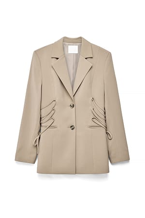 Taupe Americana con detalles de lazos