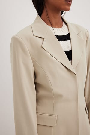 Fitted Small Lapel Blazer