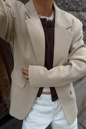 Image 4 of 7