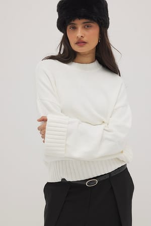 Image 2 of 7