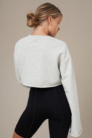 Image 2 of 6