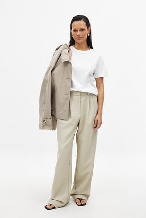 Beige Pantalon large plissé à taille haute
