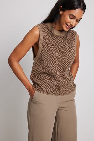Brown Check Weste aus Jacquard-Strick