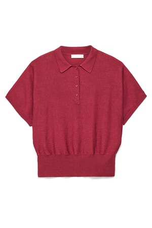 Red Strikket topp med krage og korte ermer