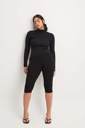 Black Knitted Capri Pants