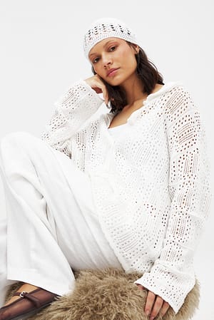 White Häkelshirt aus Strick