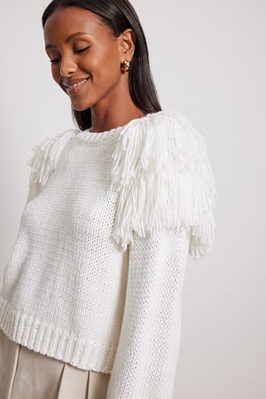 Offwhite Strickpullover mit Details
