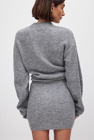 Image 2 of 6
