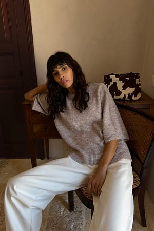 Pull en maille à manches courtes