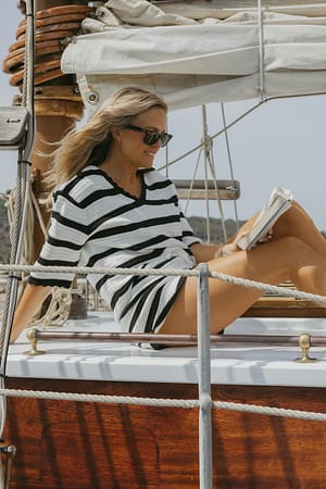 Black/White Stripe Knitted Striped Top
