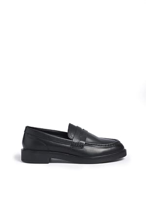 Black Loafers i läder