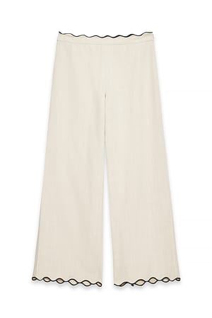 Light Beige Bukse i linblanding med spilte kanter