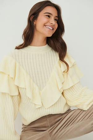 Offwhite Flounce Rib Knitted Sweater