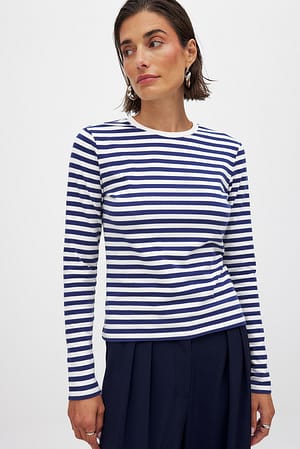 Langarmet tettsittende topp med striper