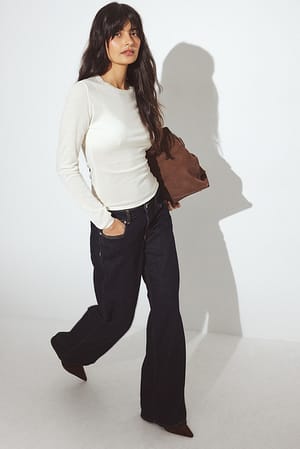 Image 4 of 8