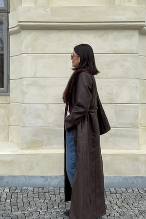 Dark Brown Abrigo de PU con cuello de pelo sintético