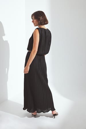 Image 4 of 7