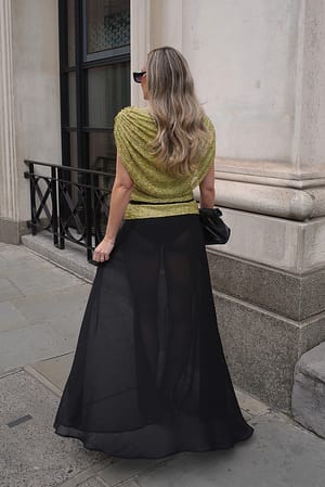 Image 2 of 6