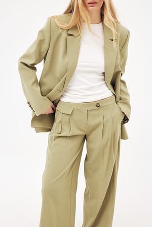 Image 4 of 8
