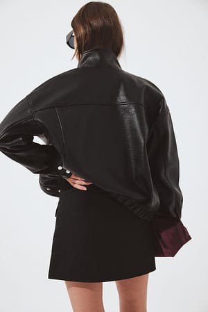 Image 2 of 6