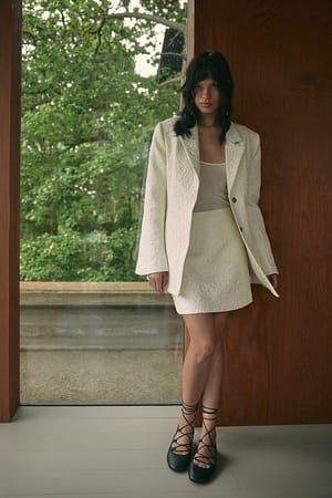 Image 2 of 6