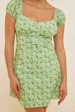 Green Flower Print Jurk met kant en pofmouwen