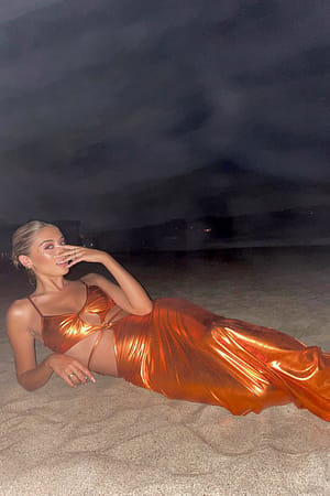Orange Maxi robe nouée dans le dos