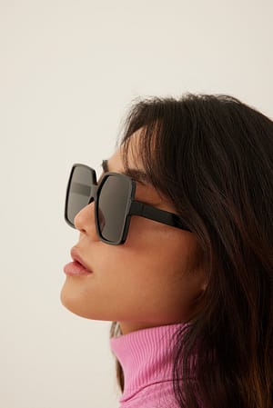 Black Big 70's Sunglasses