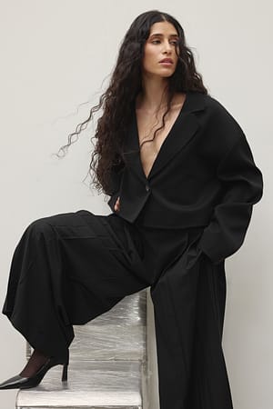 Black Blazer court à franges