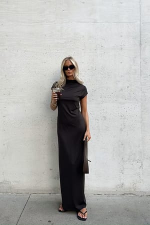 Maxikleid mit Rundhalsausschnitt